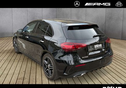 Mercedes-Benz A 250, 2023