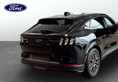 Ford Mustang Mach-E, 2025