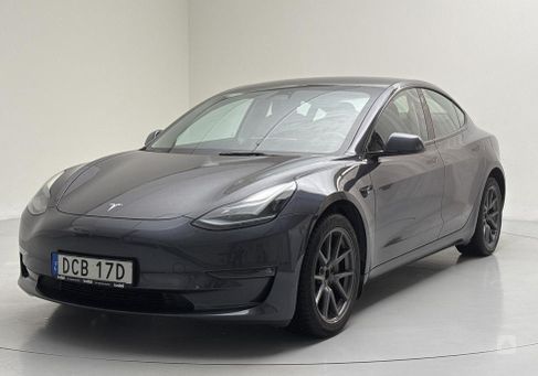 Tesla Model 3, 2022