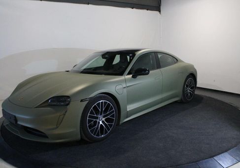 Porsche Taycan, 2021