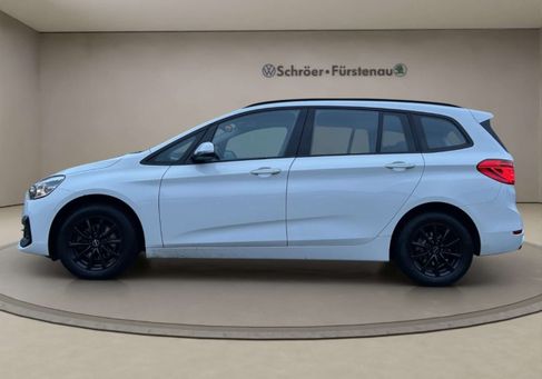 BMW 216, 2020