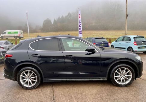 Alfa Romeo Stelvio, 2018