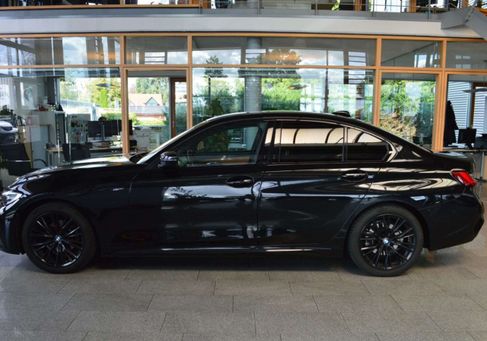 BMW 318, 2021