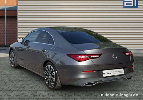 Mercedes-Benz CLA 200, 2022