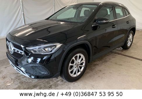 Mercedes-Benz GLA 180, 2021