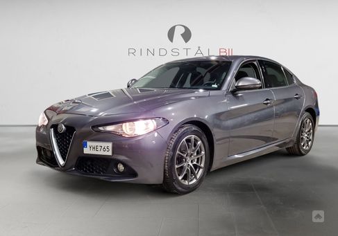 Alfa Romeo Giulia, 2017