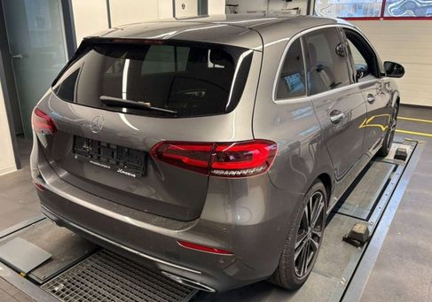 Mercedes-Benz B 200, 2019 2