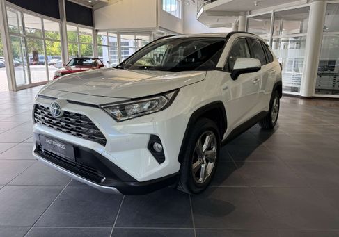 Toyota, 2020 3