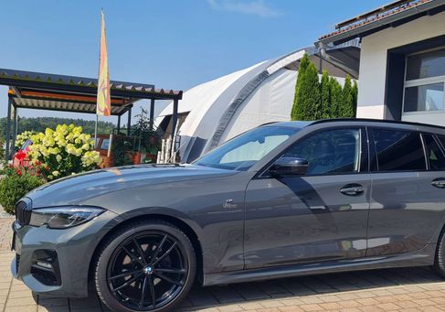 BMW 320, 2022