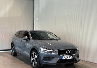 Volvo V60 Cross Country, 2022