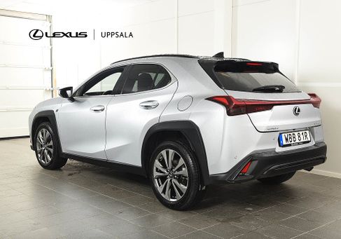 Lexus UX, 2024