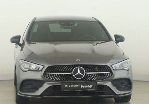 Mercedes-Benz CLA 220, 2022