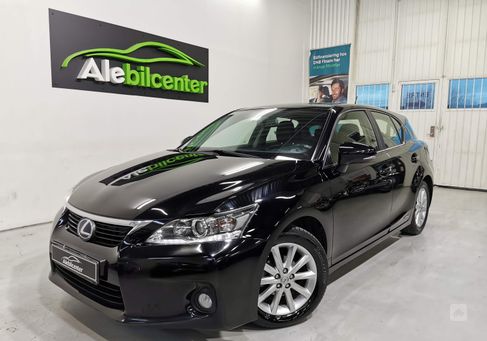 Lexus CT, 2012