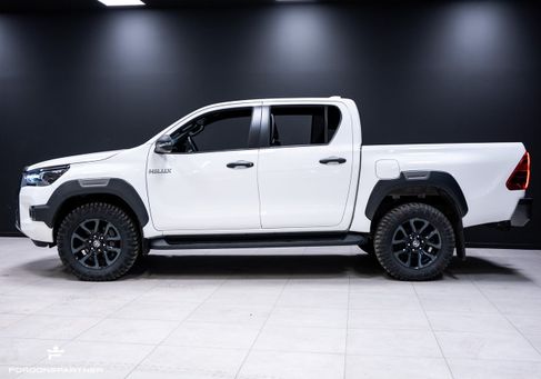 Toyota Hilux, 2024