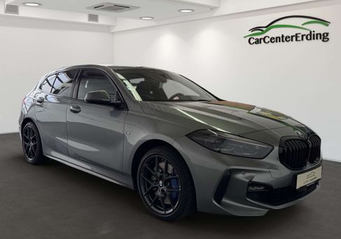 BMW 120, 2022