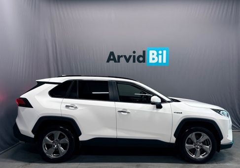 Toyota RAV 4, 2020 3