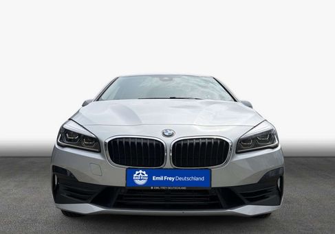 BMW 220, 2020