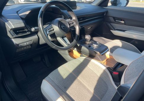 Mazda MX-30, 2021 3