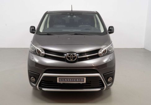 Toyota Verso, 2020 3