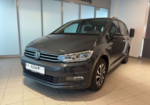 Volkswagen Touran, 2022 3