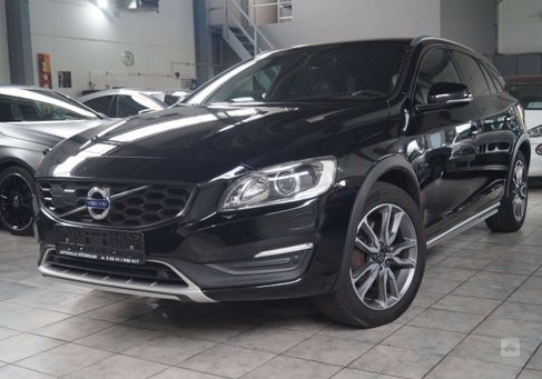 Volvo V60 Cross Country, 2018