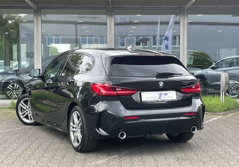 BMW 120, 2021