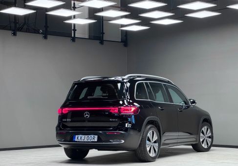 Mercedes-Benz EQB, 2023