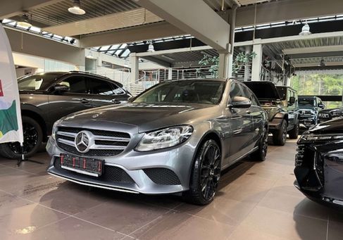 Mercedes-Benz C 200, 2019 3