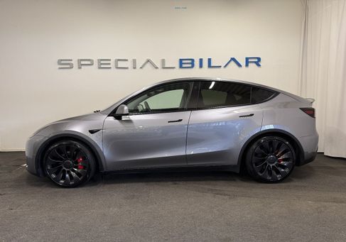 Tesla Model Y, 2023 2