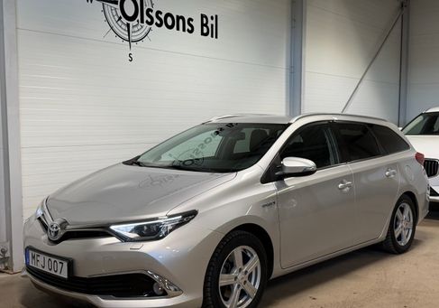 Toyota Auris Touring Sports, 2016