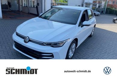 Volkswagen Golf, 2024