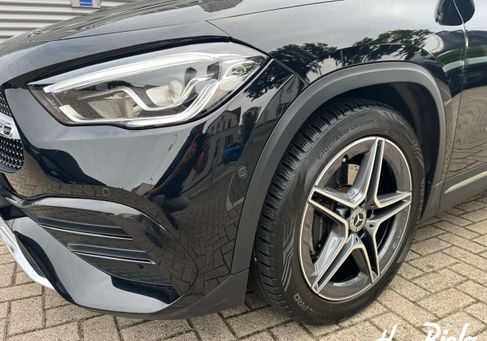 Mercedes-Benz GLA 200, 2020 3
