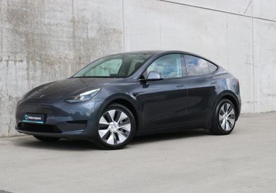 Tesla, 2023