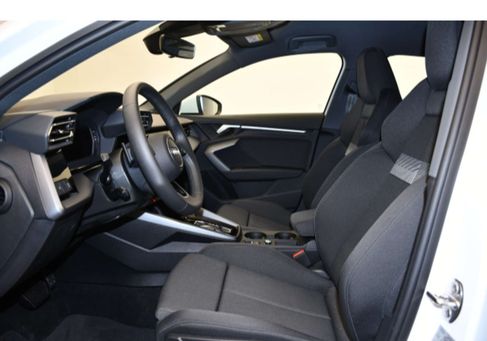 Audi A3, 2025 3