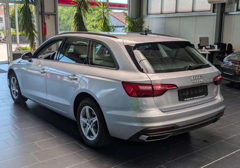 Audi A4, 2022