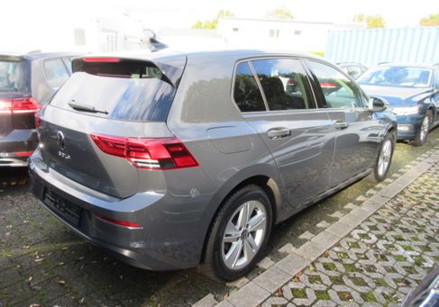 Volkswagen Golf, 2023 3