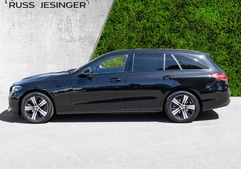 Mercedes-Benz C 220, 2023 3