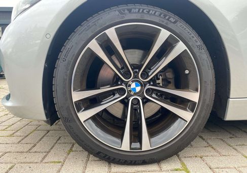 BMW 330, 2018