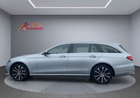 Mercedes-Benz E 300, 2022 2