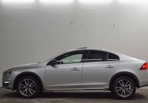 Volvo S60 Cross Country, 2016