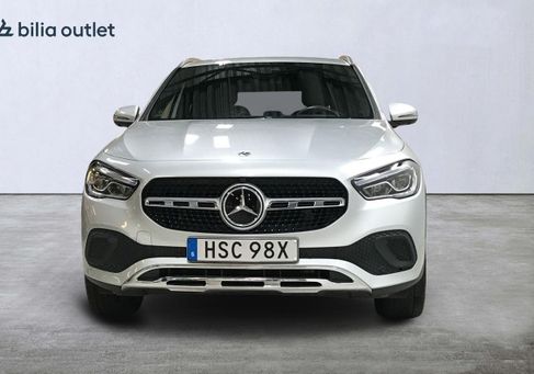 Mercedes-Benz GLA 250, 2021