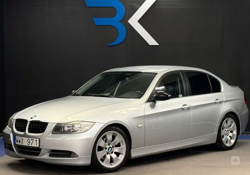 BMW 325, 2005