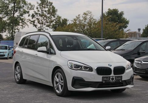 BMW 218, 2021 3