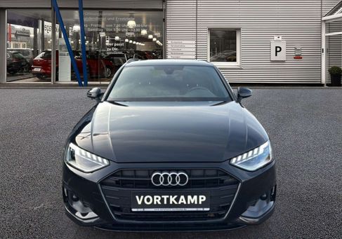 Audi A4, 2022