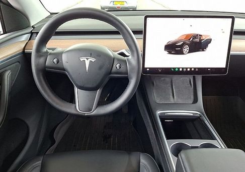 Tesla Model Y, 2023 3
