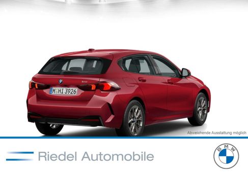 BMW 114, 2025