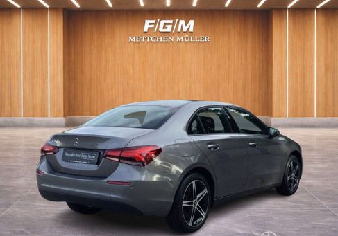 Mercedes-Benz A 250, 2022
