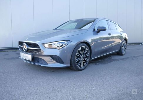 Mercedes-Benz CLA 180, 2021