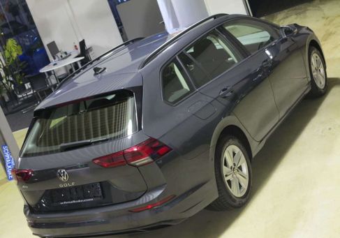 Volkswagen Golf, 2021 3