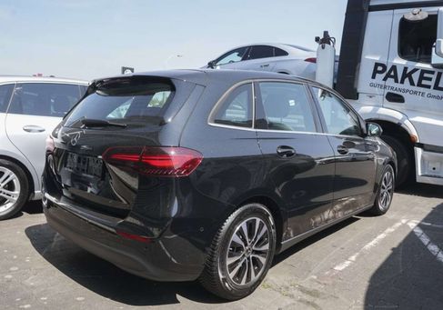 Mercedes-Benz B 200, 2025 3